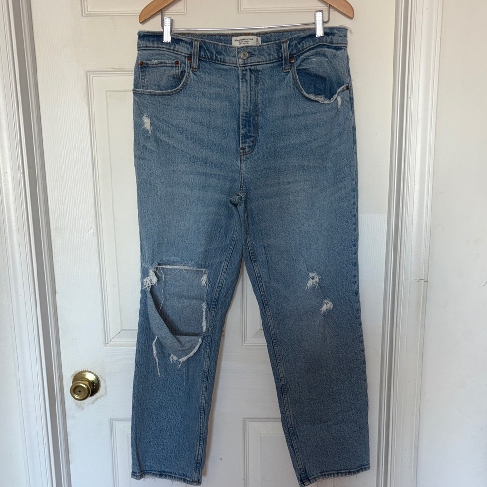 Abercrombie & Fitch The 90’s Ultra High Rise Straight Jeans Blue Size 14